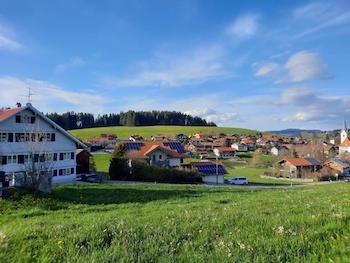 Pension Lautenberg - Blick nach Stiefenhofen